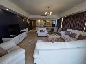 1 bedroom, premium bedding, in-room safe, soundproofing