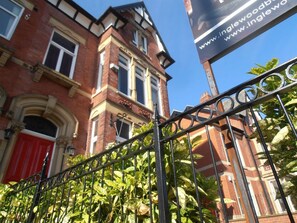 Front of property - Inglewood Boutique Rooms with Self Catering (Chorley)
