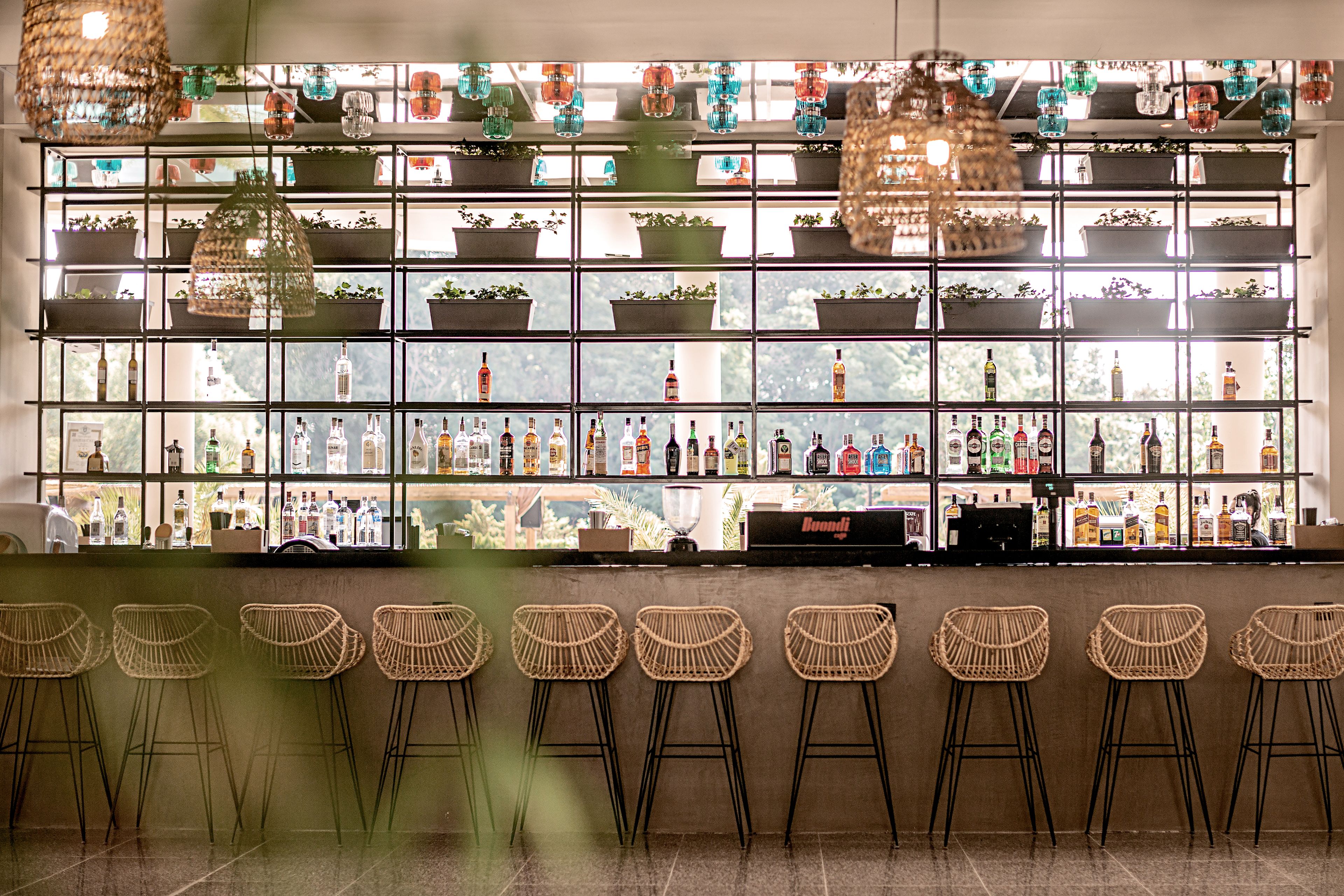 Bar junto a la alberca