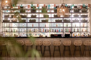 Poolside bar - Sunny Beach Club - Adults only (Sunny Beach)