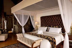 Premium bedding, down duvets, memory-foam beds, minibar - Lake Manyara Kilimamoja Lodge (Lake Manyara National Park)