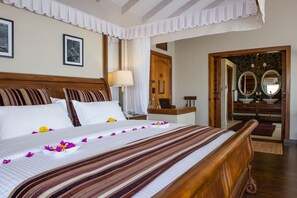 Sengetøy av topp kvalitet, memory foam-senger og safe på rommet