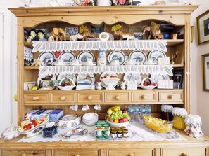 Daily English breakfast (GBP 20 per person) - Braemar Guest House (Buxton)