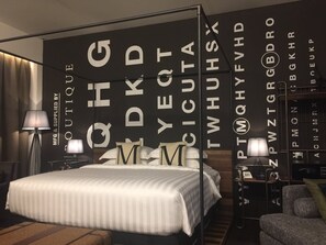 Minibar, in-room safe, desk, blackout curtains - M Boutique Kampar (Kampar)
