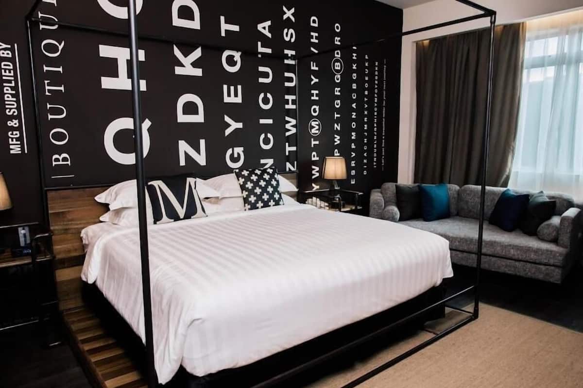 minibar, in-room safe, desk, blackout curtains