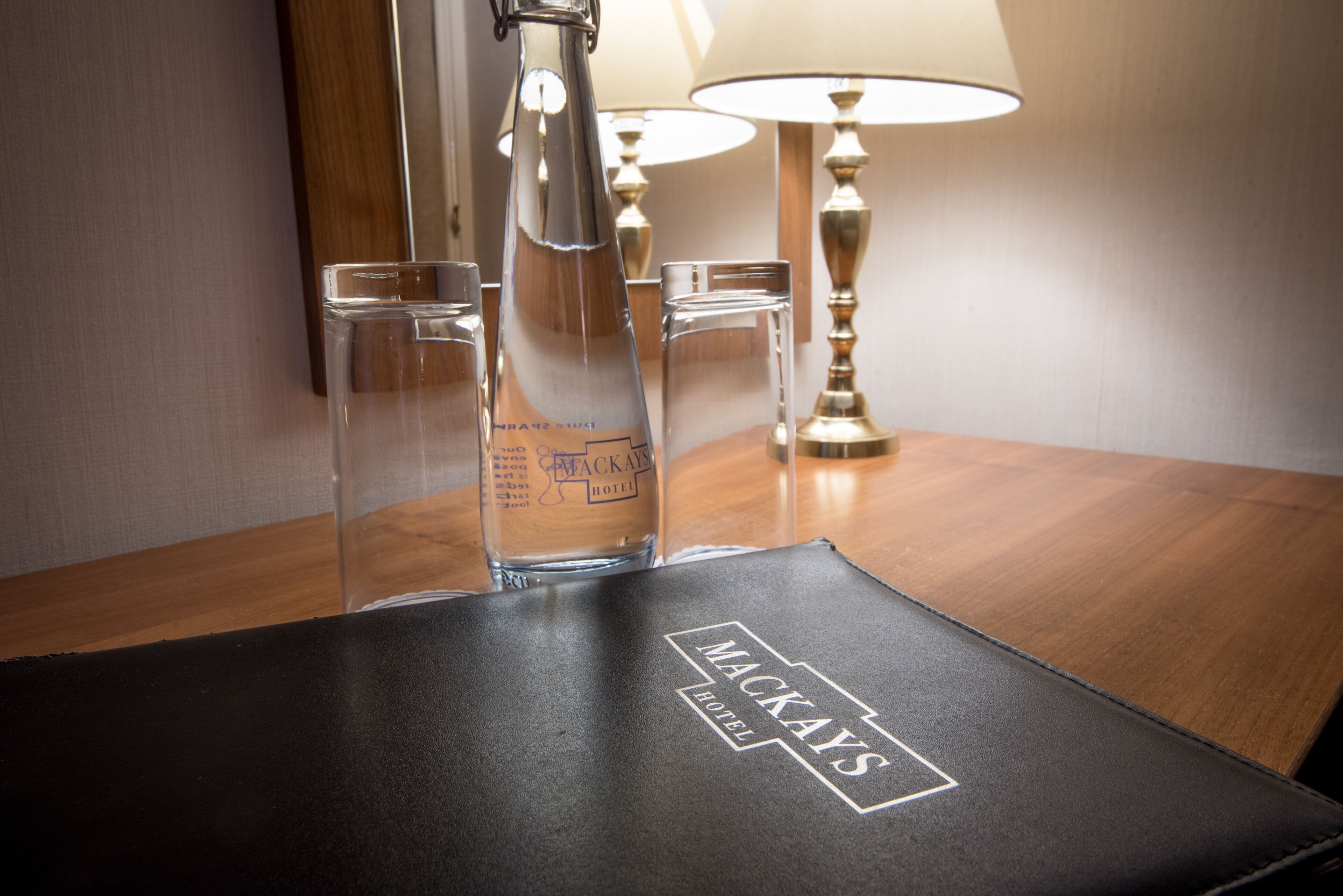 1 bedroom, hypo-allergenic bedding, desk, laptop workspace