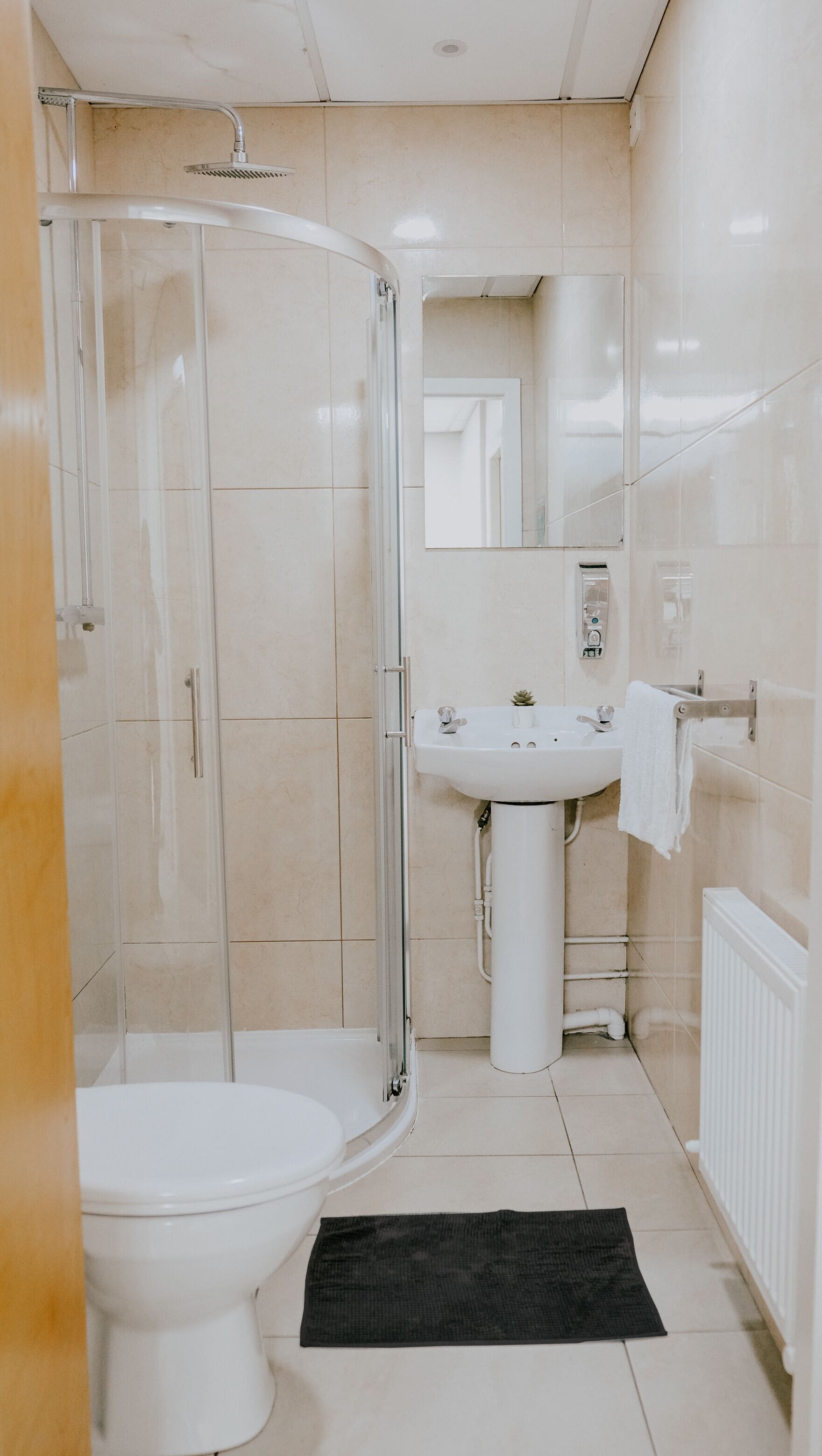 Photo - Garden Lane Backpackers