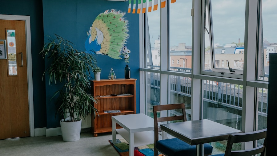 花园巷弄背包旅馆