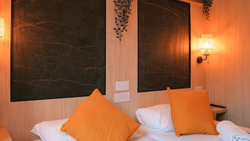 In-room safe, free WiFi, bed sheets