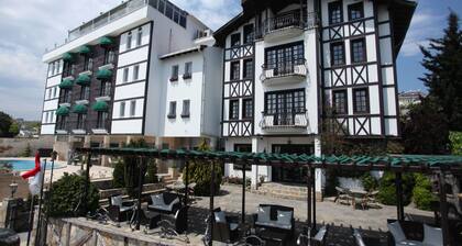 Zinos Hotel