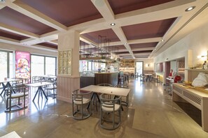 Illallinen tarjolla, paikallinen keittiö