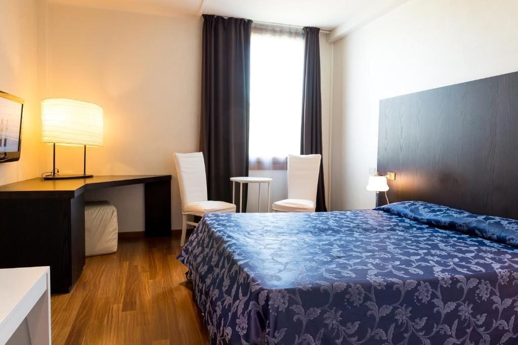 Biancheria da letto di alta qualità, minibar, una cassaforte in camera