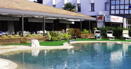 Hotel Posta 77