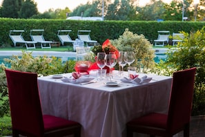 Breakfast, lunch and dinner served - Hotel Posta 77 (San Giorgio in Bosco)