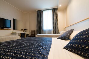 Ropa de cama de alta calidad, minibar, caja fuerte y escritorio
