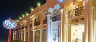 Room Room Boutique Hotel