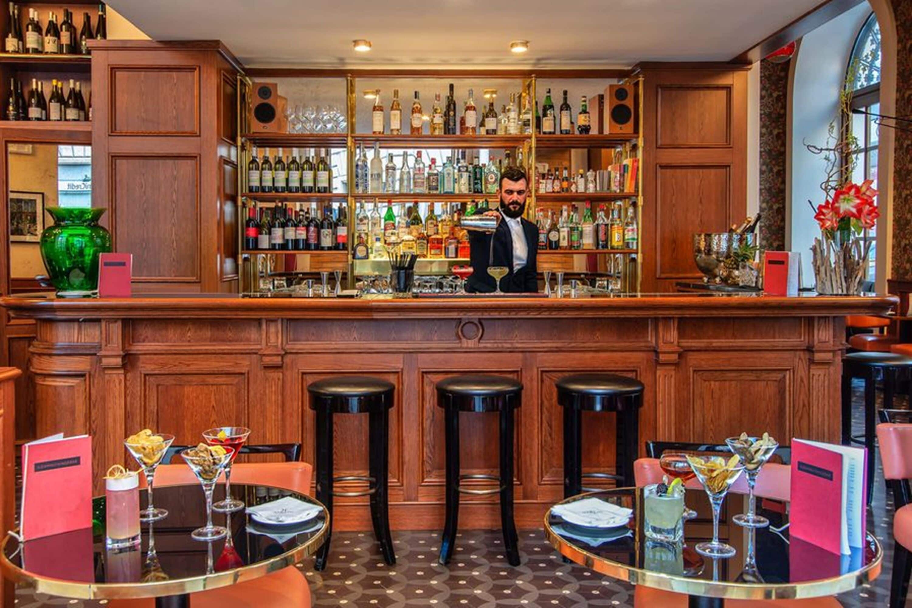 Bar (en la propiedad)