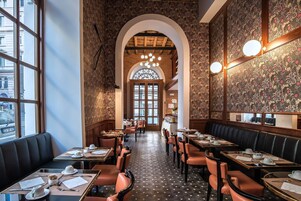 Daily continental breakfast (EUR 12 per person)