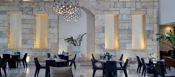 Athenaeum Grand Hotel