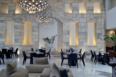 Athenaeum Grand Hotel