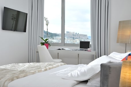 Deluxe Double or Twin Room (Acropolis View) | 1 bedroom, premium bedding, minibar, in-room safe
