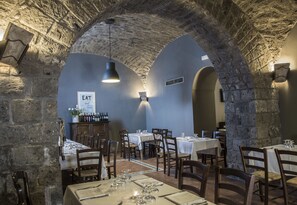 Lunch and dinner served  - Podere don Peppe 1884 (Massa Lubrense)