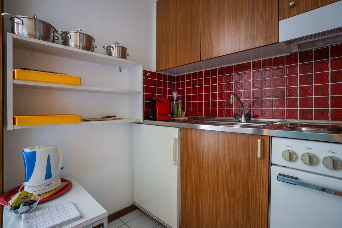 family apartment | private kitchen | fridge, microwave, stovetop, espresso maker