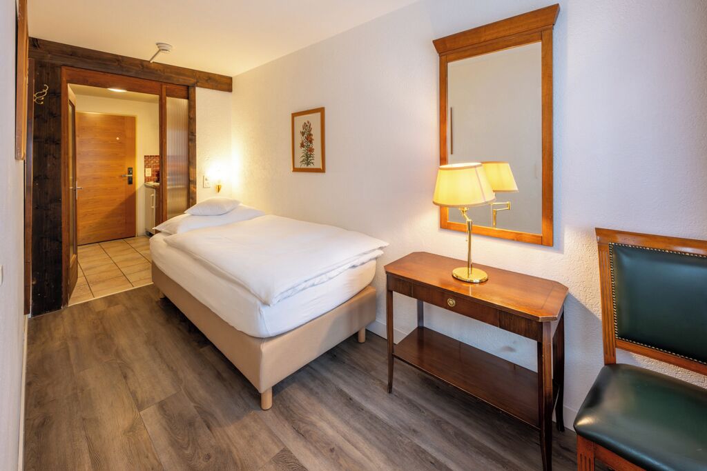 2- bedroom apartment  | 1 bedroom, hypo-allergenic bedding, in-room safe, desk