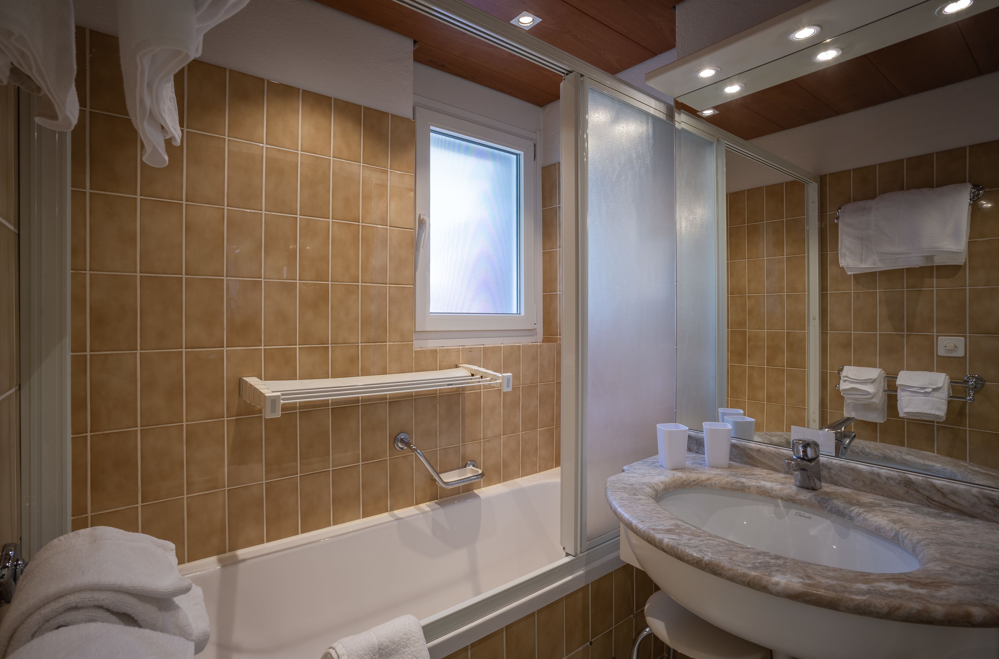 family apartment | bathroom | free toiletries, hair dryer, bathrobes, slippers