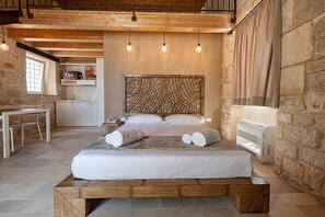 尊榮開放式客房 | 高級寢具、迷你吧、客房內保險箱、隔音