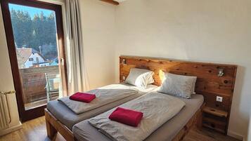 Doppelzimmer | Schreibtisch, kostenloses WLAN, Bettwäsche