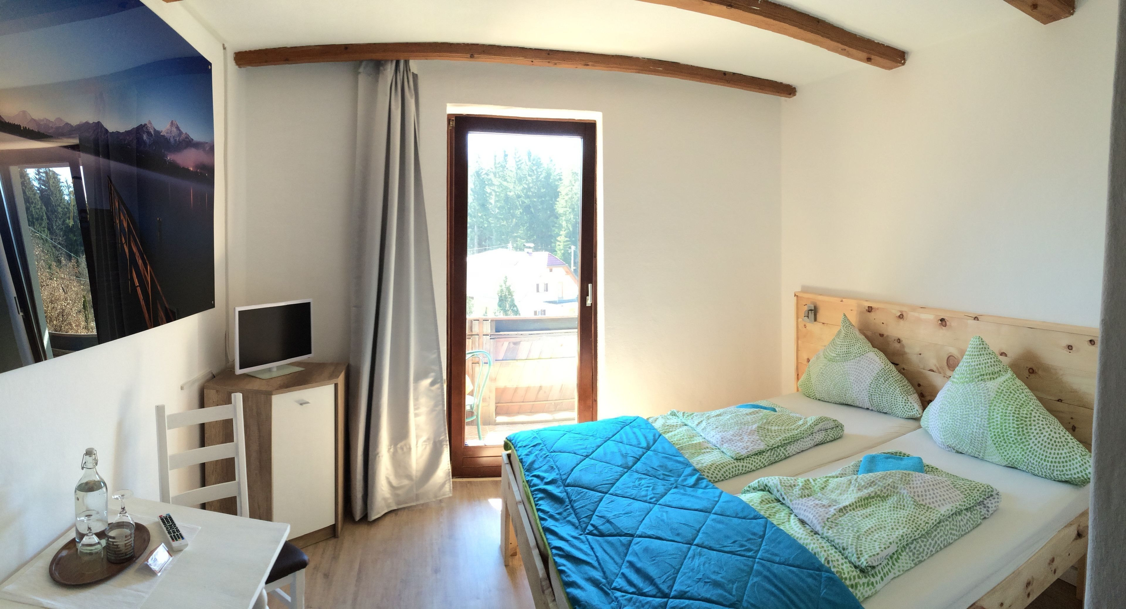 Schreibtisch, kostenloses WLAN, Bettwäsche