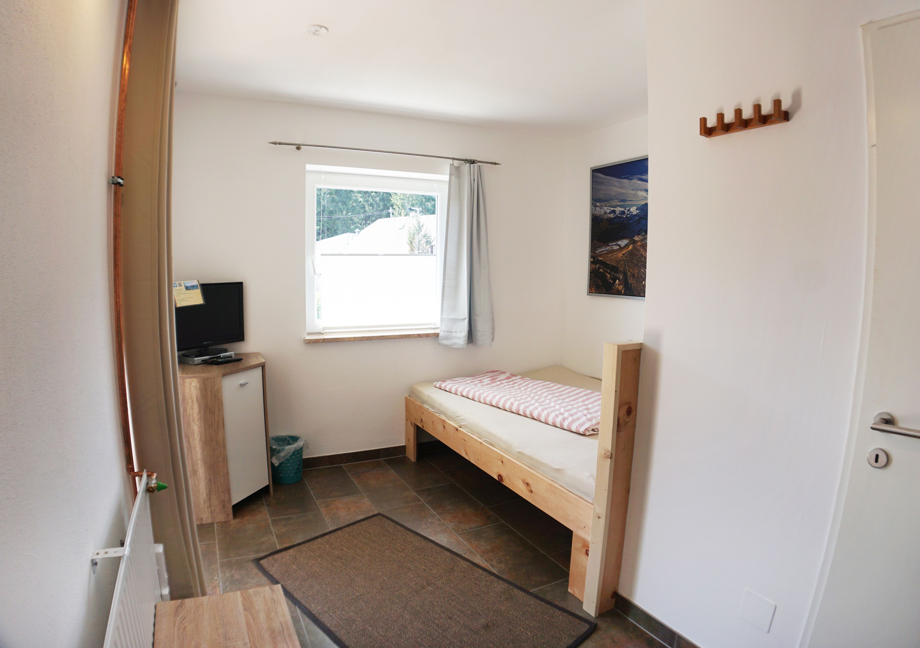 Schreibtisch, kostenloses WLAN, Bettwäsche