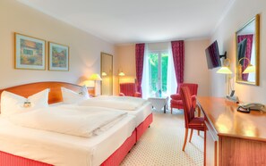 Desk, free WiFi, bed sheets - Hotel Döllnsee-Schorfheide (Templin)