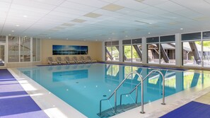 Indoor pool, pool loungers