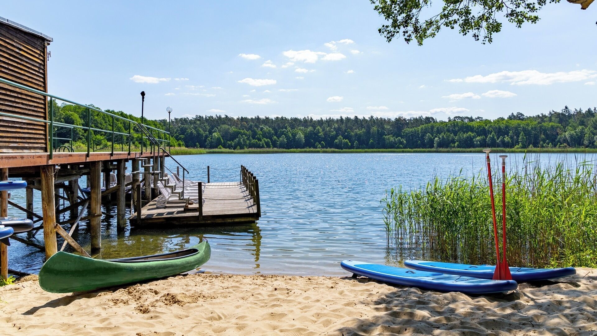 Beach nearby, scuba diving, rowing, fishing