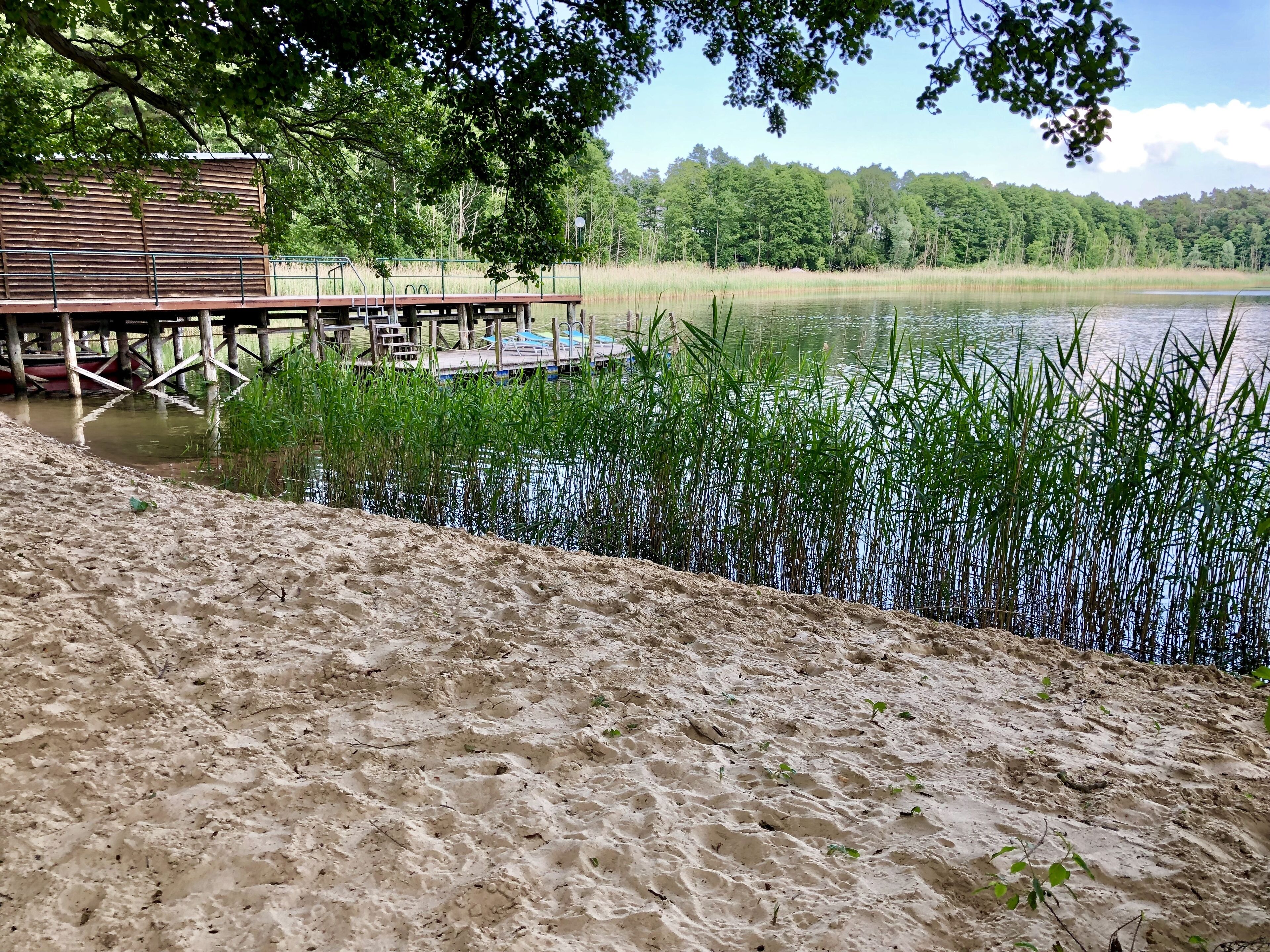 beach nearby, scuba diving, rowing, fishing