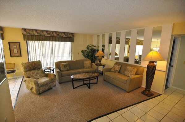 Condo, 2 Bedrooms | Living area | Flat-screen TV - Lago Vista Resort (Kissimmee)