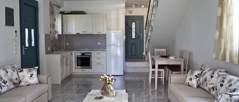 Appartement Duplex Familial | Cuisine privée | Grand réfrigérateur, four, plaque de cuisson, cafetière/bouilloire