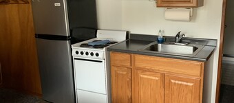 Curley's Resort & Dive Center