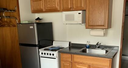 Curley's Resort & Dive Center