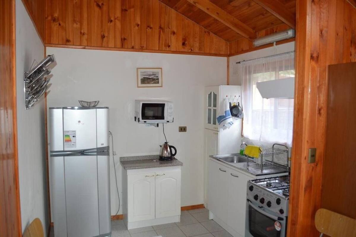 Standard Cottage, Multiple Beds | Private kitchen
