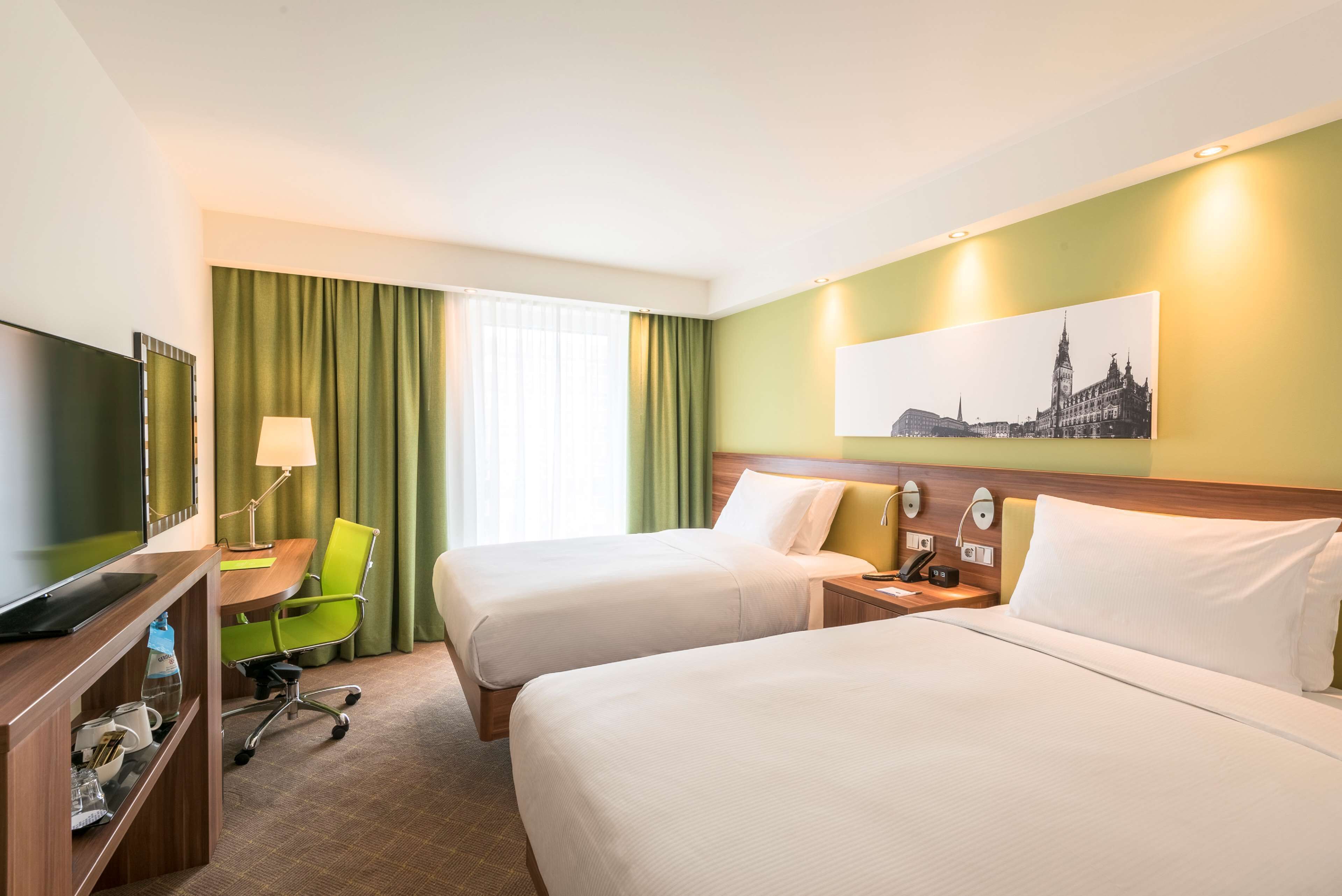 twin room, 2 single beds | hypo-allergenic bedding, in-room safe, desk, soundproofing