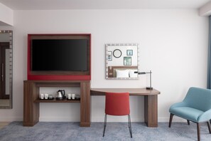 Literie hypoallergénique, coffres-forts dans les chambres, bureau