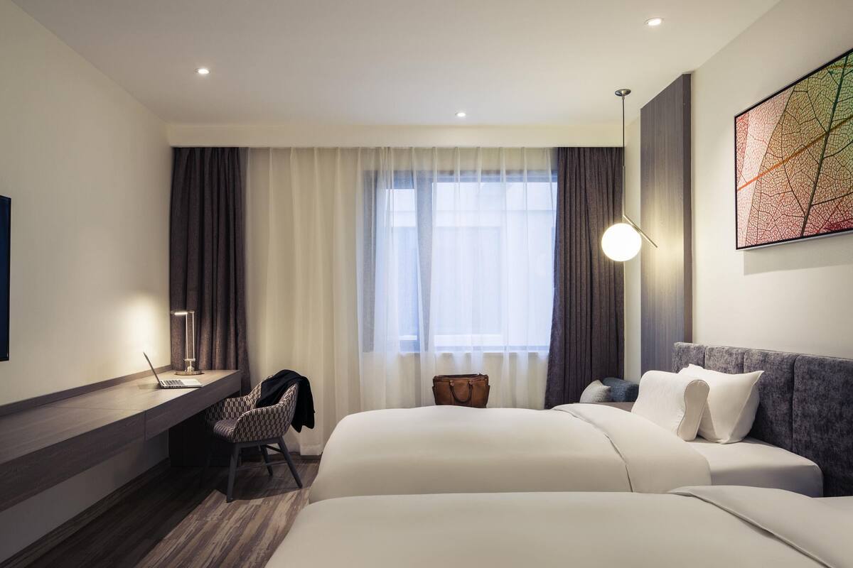 Deluxe Room, 2 Single Beds | 1 bedroom, premium bedding, down duvets, pillow-top beds