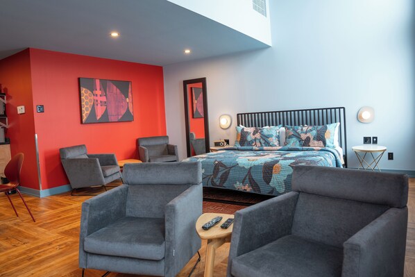 Executive Loft, Jetted Tub (2 Kings)