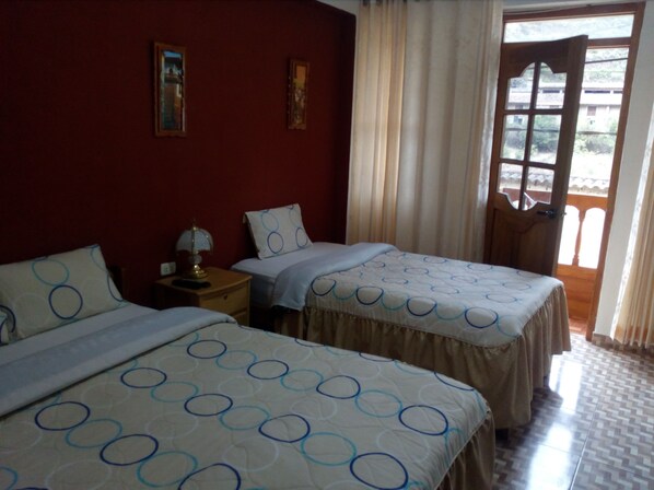 Habitación estándar con 1 cama doble o 2 individuales, 1 habitación, baño privado | 12 dormitorios, edredones de plumas, colchones Select Comfort