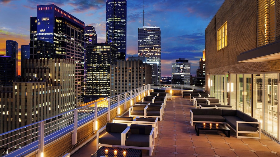 Le Meridien Houston Downtown