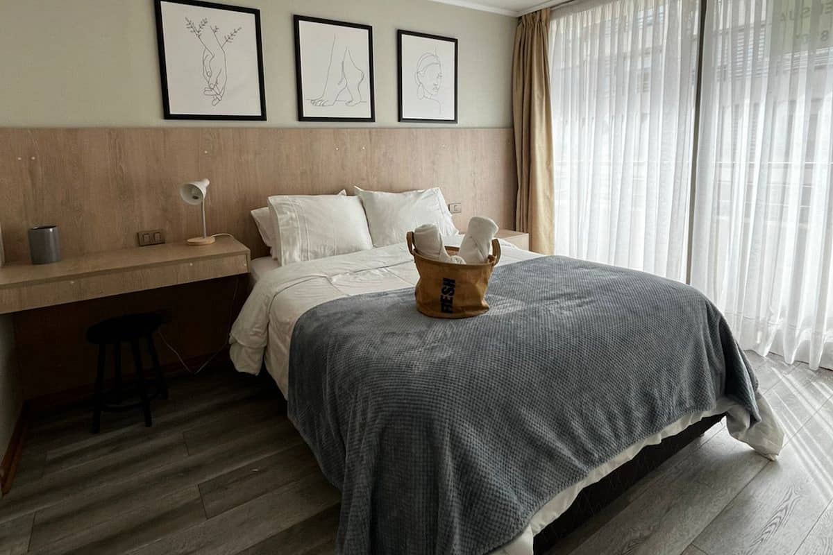 Apartment | 1 bedroom, in-room safe, desk, free WiFi