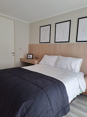 Apartment | 1 bedroom, in-room safe, desk, free WiFi